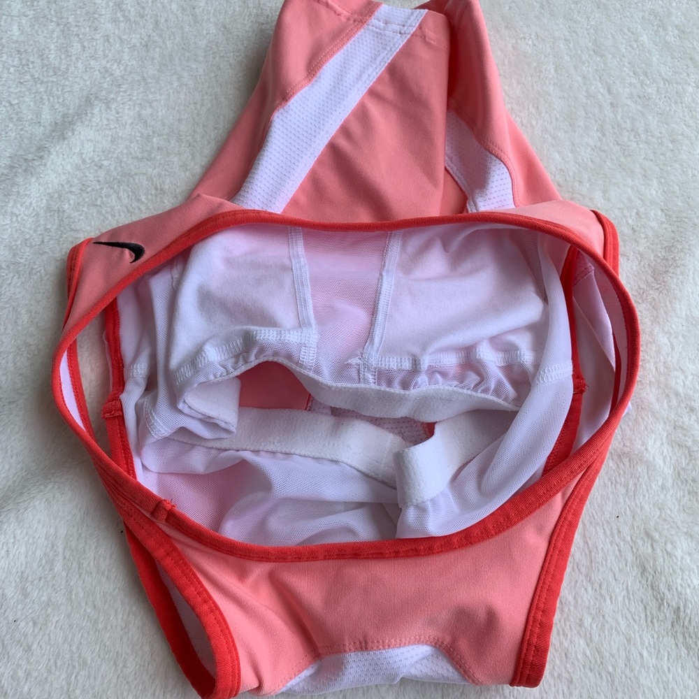 Nike Top - Picture 4 of 4